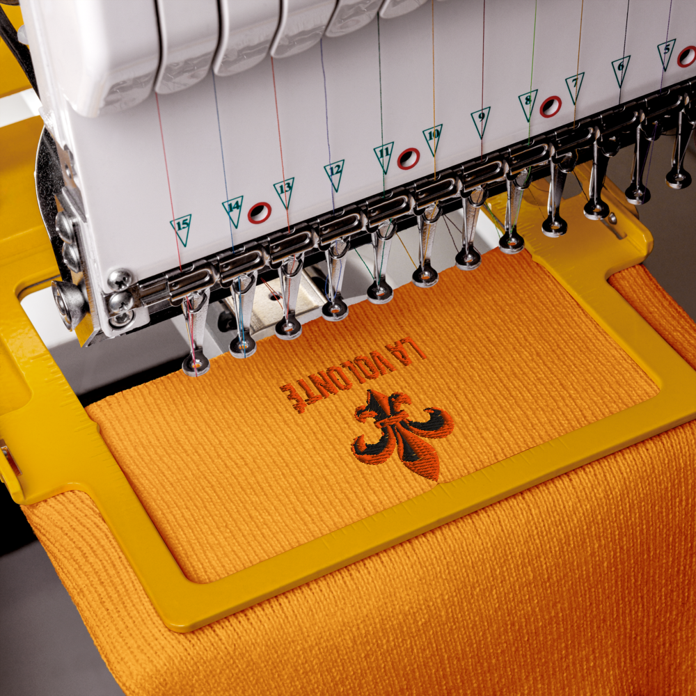 Bonnet brodé – La Volonté (Blanc · Or · Rose)